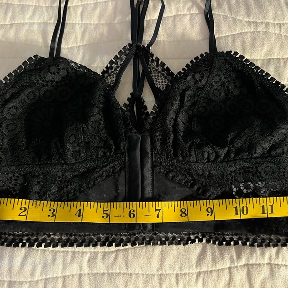 Donna Ritz Navy Blue Lace Bralette Made in Brazil Size 38 NWT - Picture 3 of 6